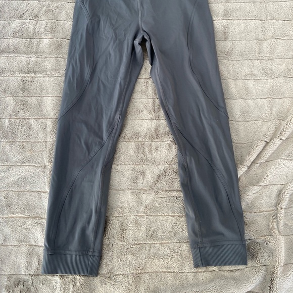 Lululemon grey yoga pants - Picture 2 of 6